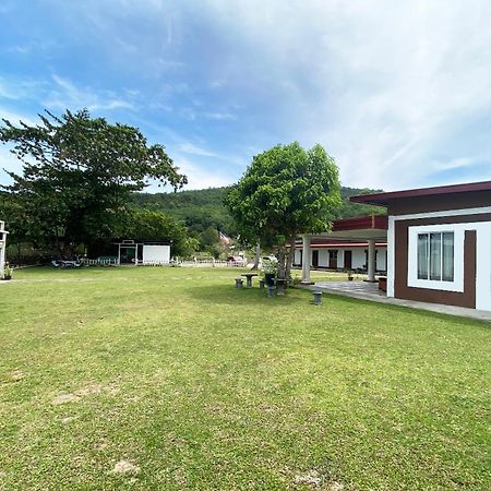 Oyo 90317 Ambong Bay Resthouse Hotell Kota Kinabalu Exteriör bild