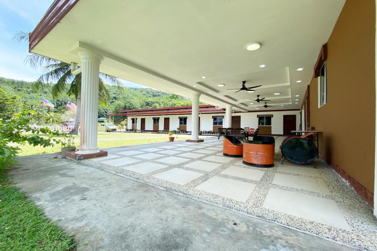 Oyo 90317 Ambong Bay Resthouse Hotell Kota Kinabalu Exteriör bild